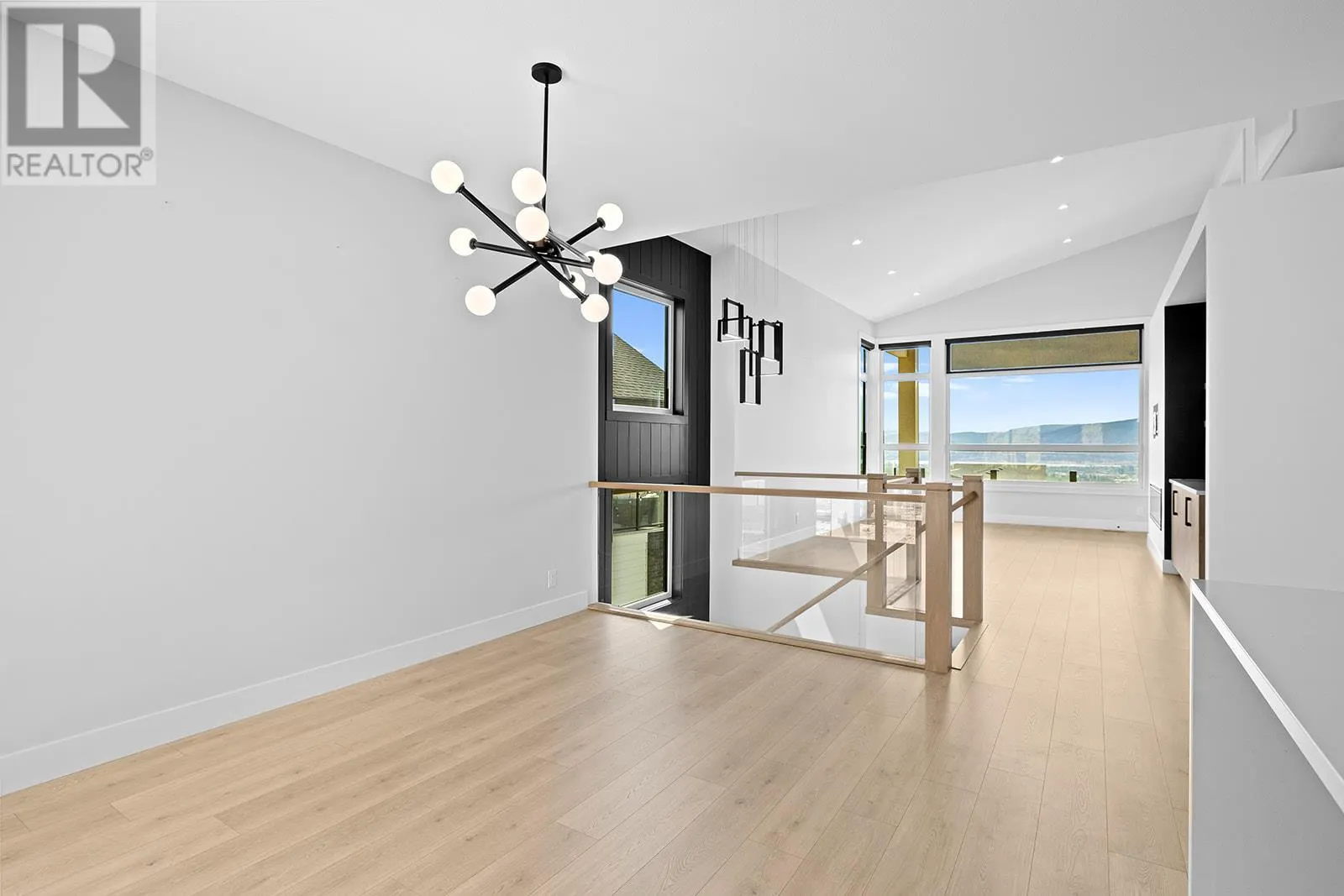 1165 Lone Pine Drive