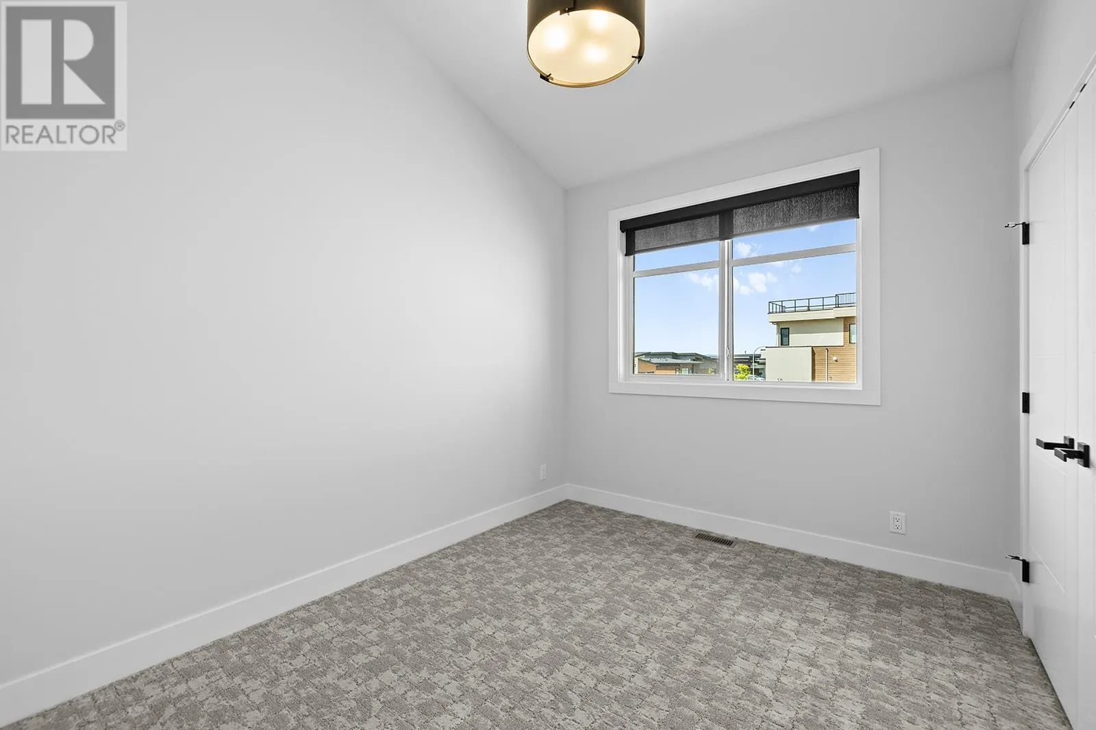 1165 Lone Pine Drive