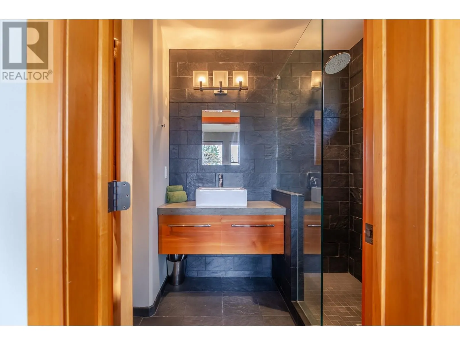 19560 Matsu Drive