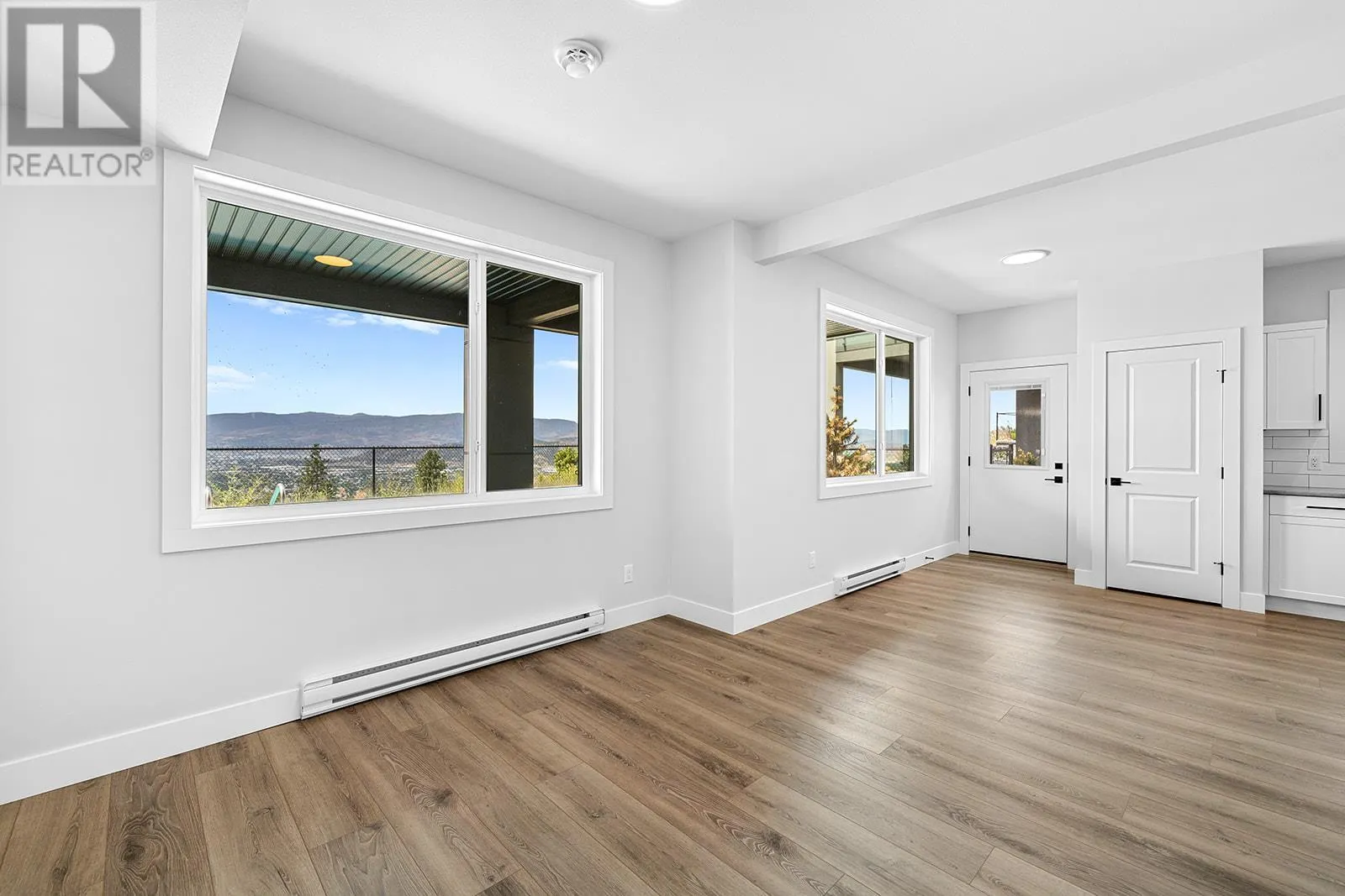 1154 Lone Pine Drive