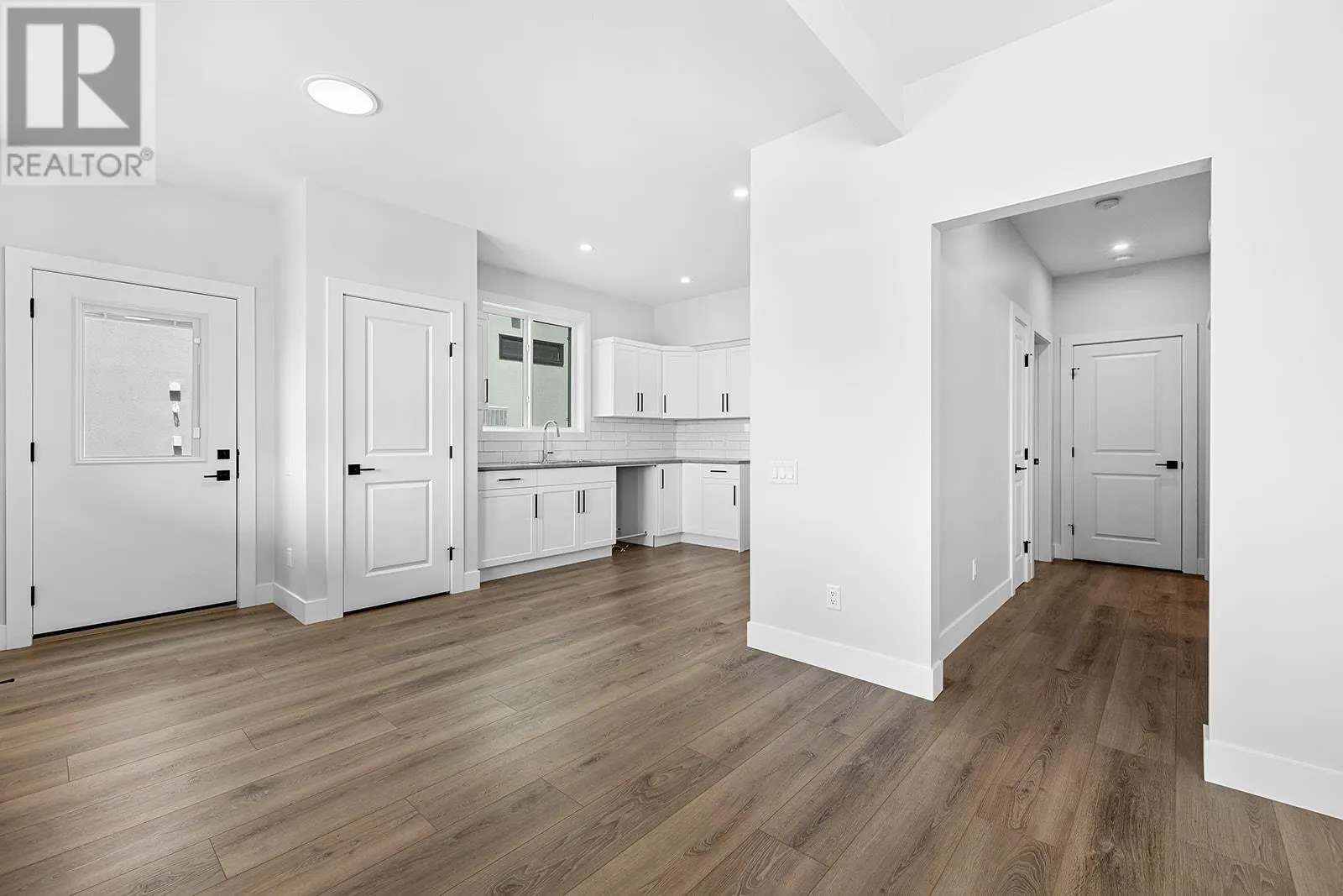 1154 Lone Pine Drive