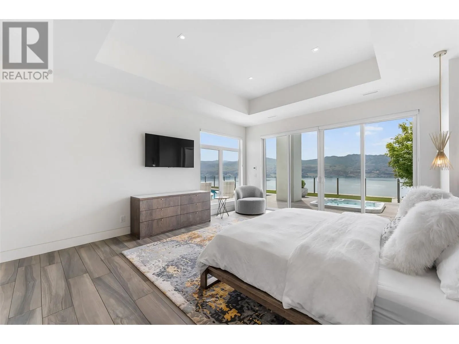 1384 Pinot Noir Drive