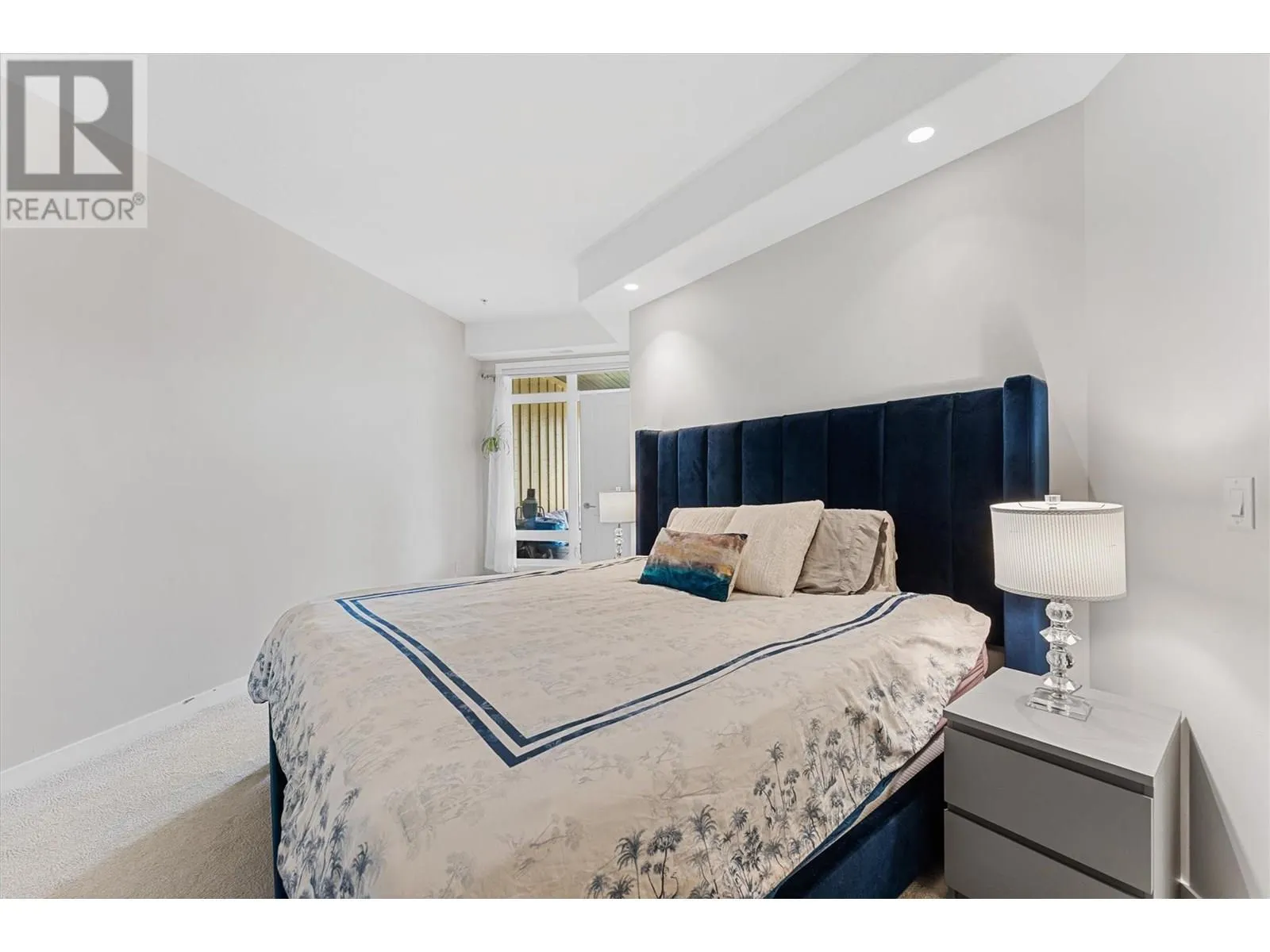 1933 Ambrosi Road Unit# 206