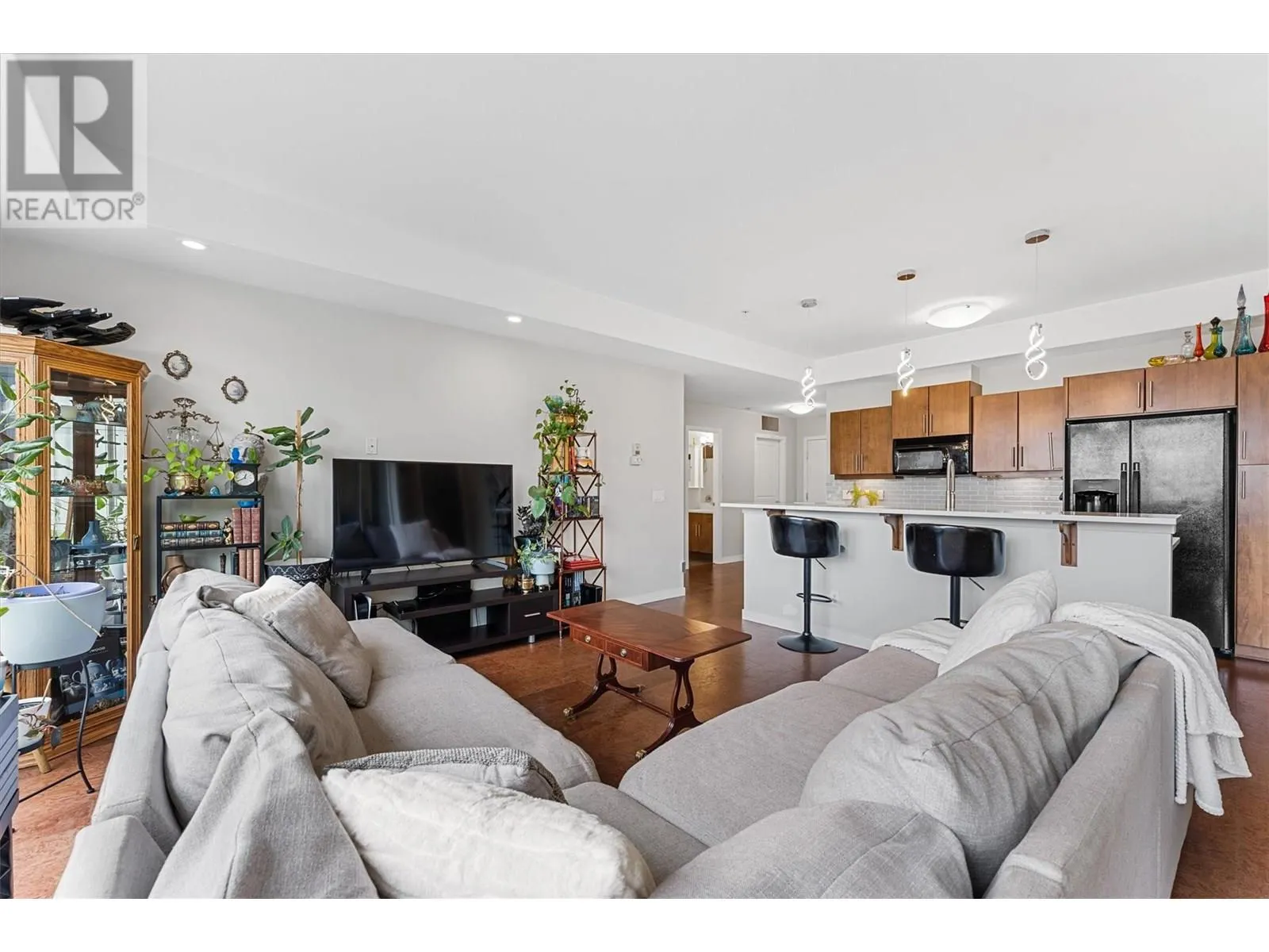 1933 Ambrosi Road Unit# 206