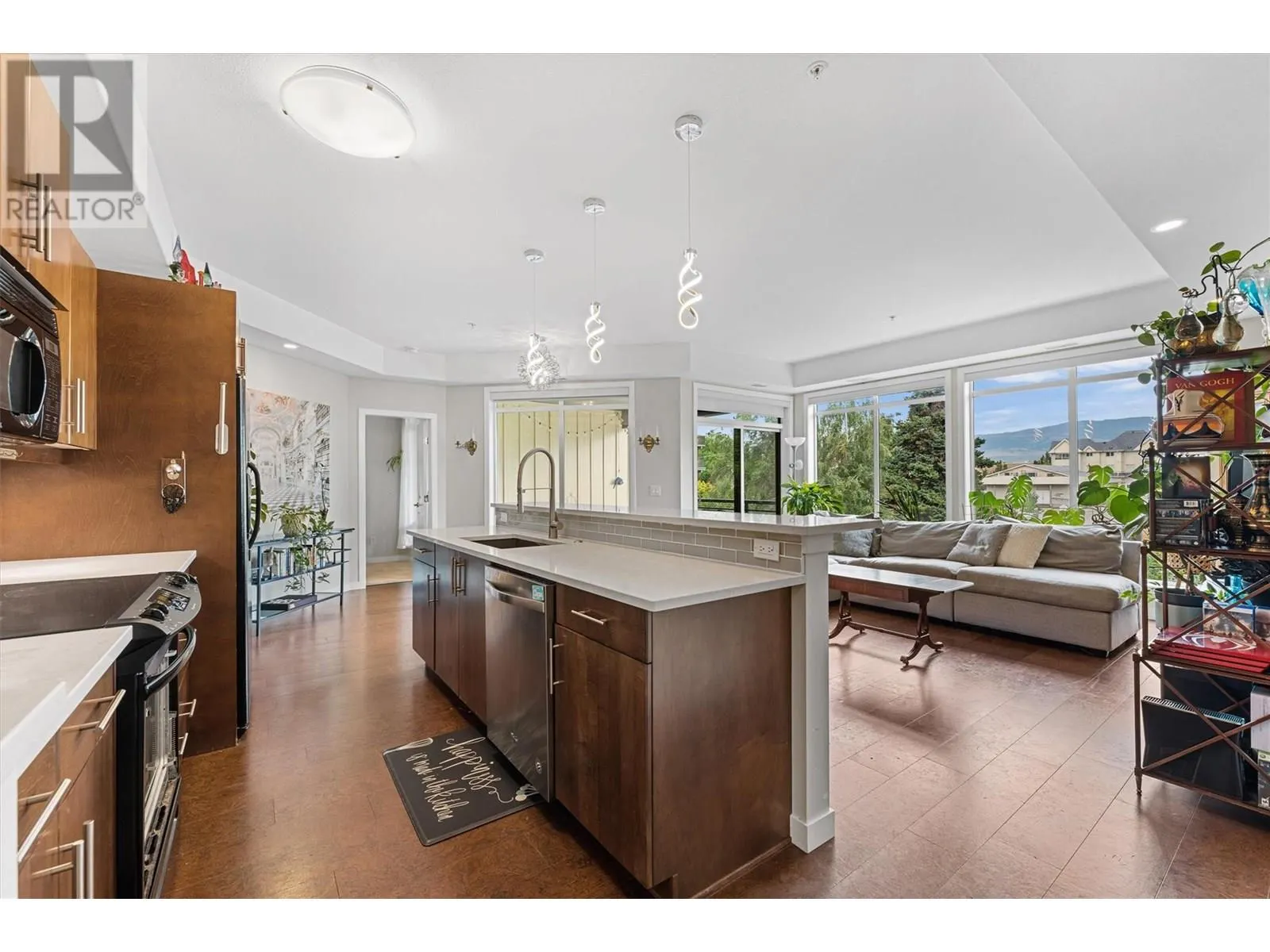 1933 Ambrosi Road Unit# 206
