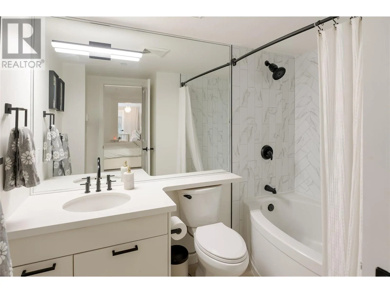 539 Yates Road Unit# 105