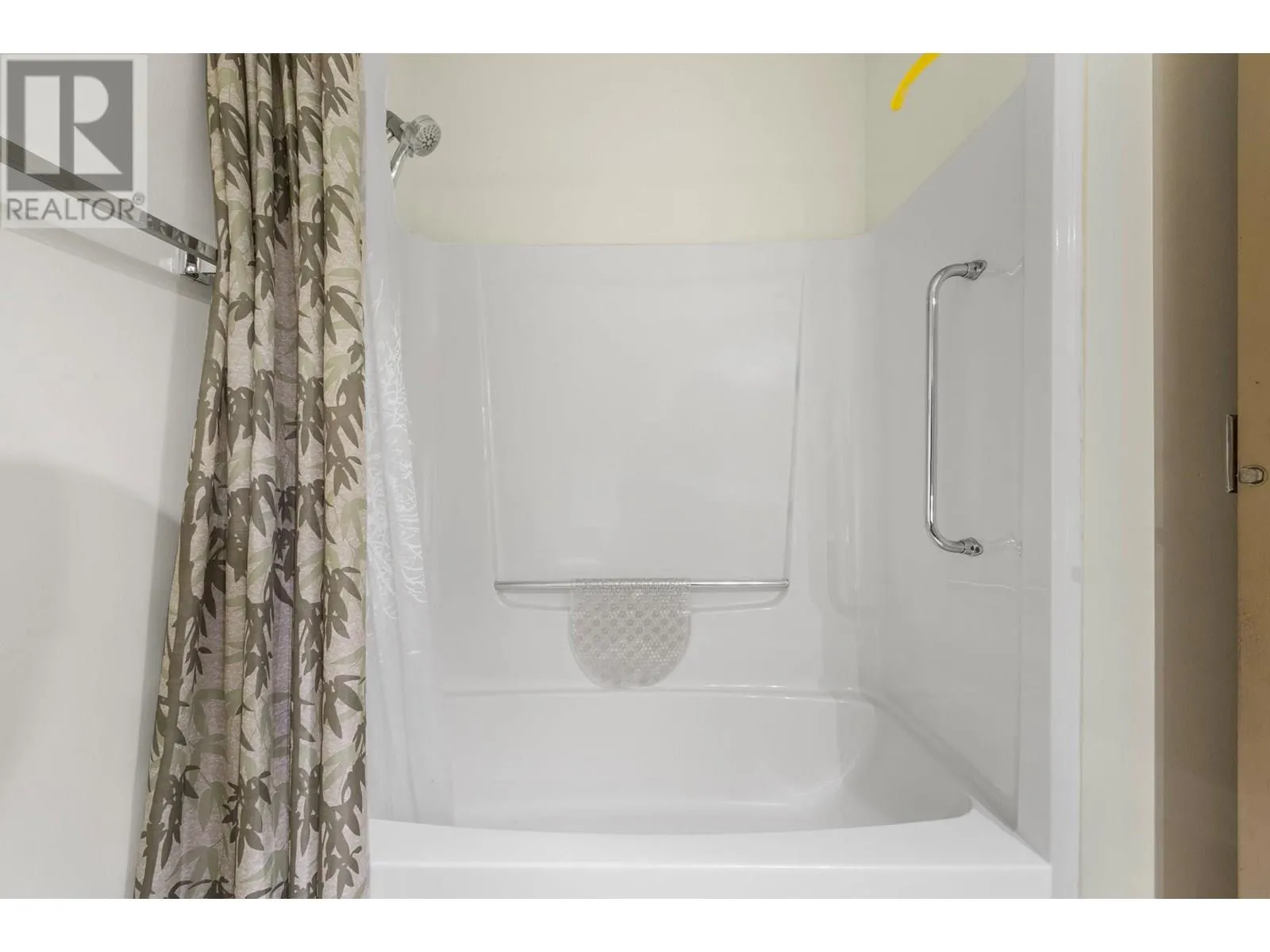 1045 Sutherland Avenue Unit# 130