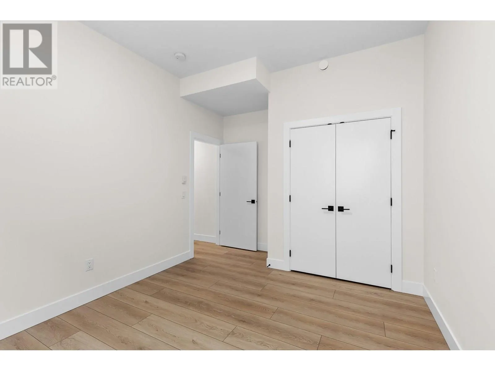 899 Loseth Drive