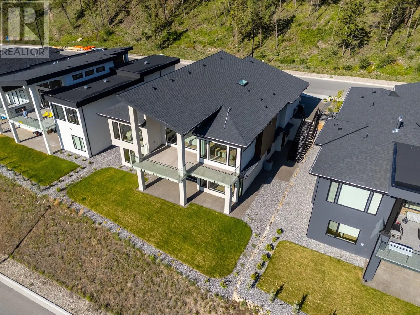 899 Loseth Drive
