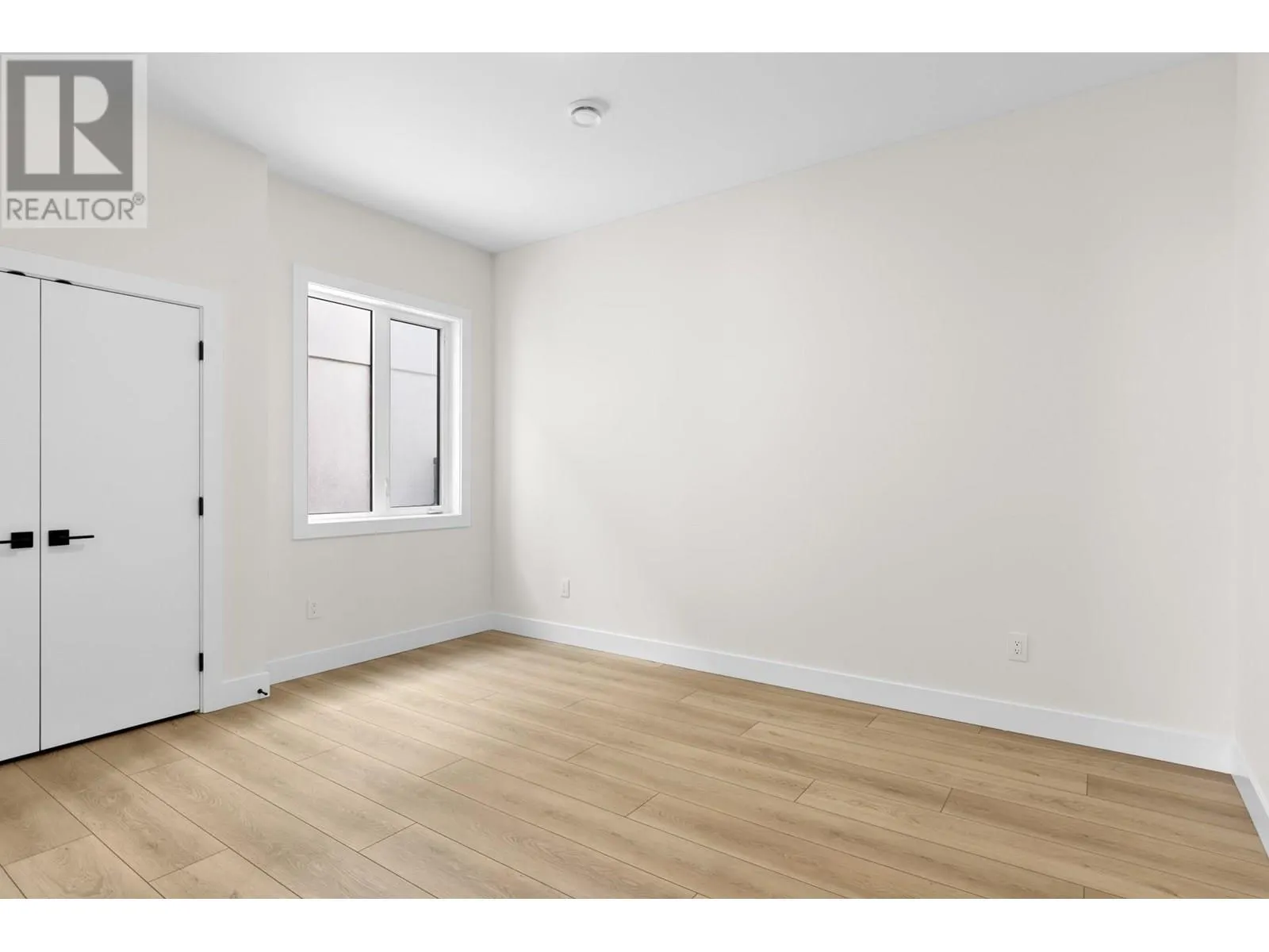 899 Loseth Drive