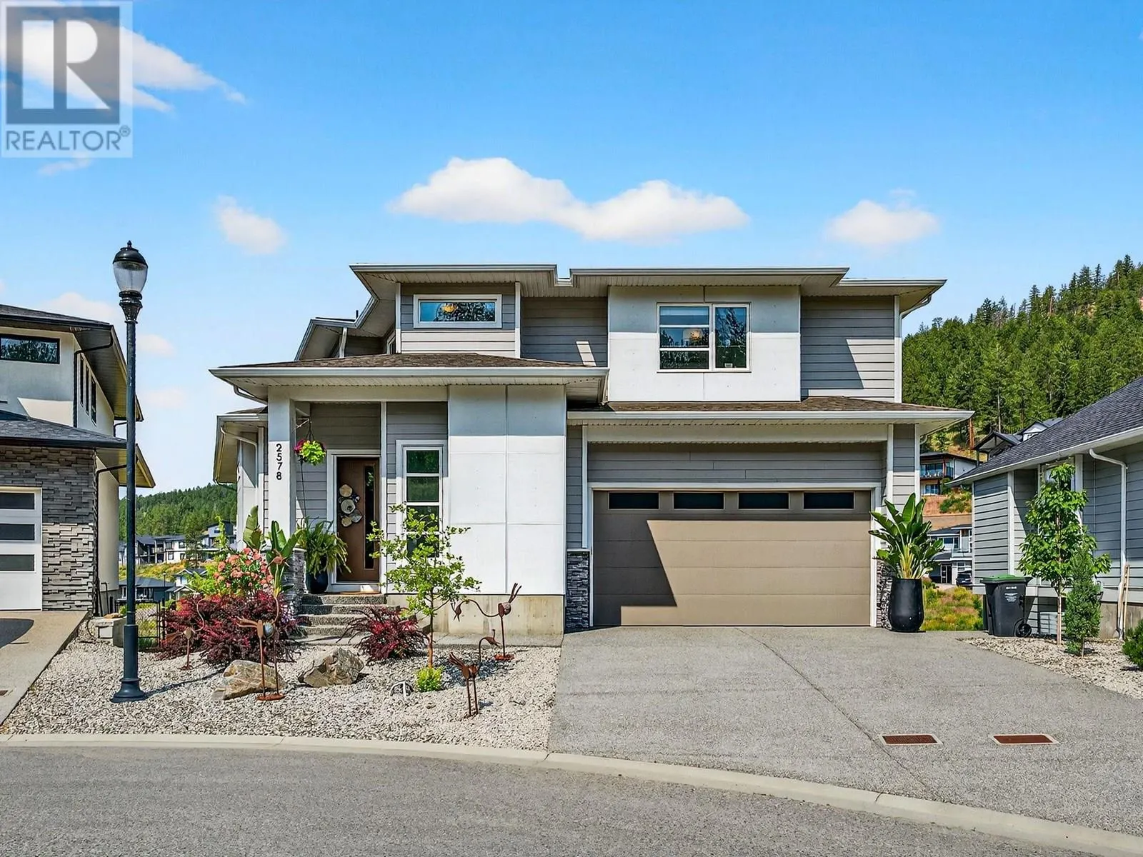 2578 Crown Crest Place
