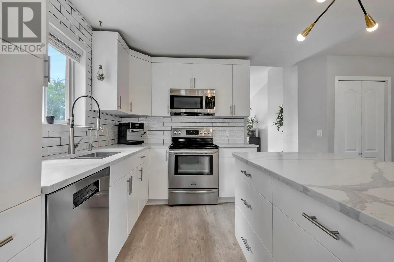 2210 Louie Drive Unit# 6