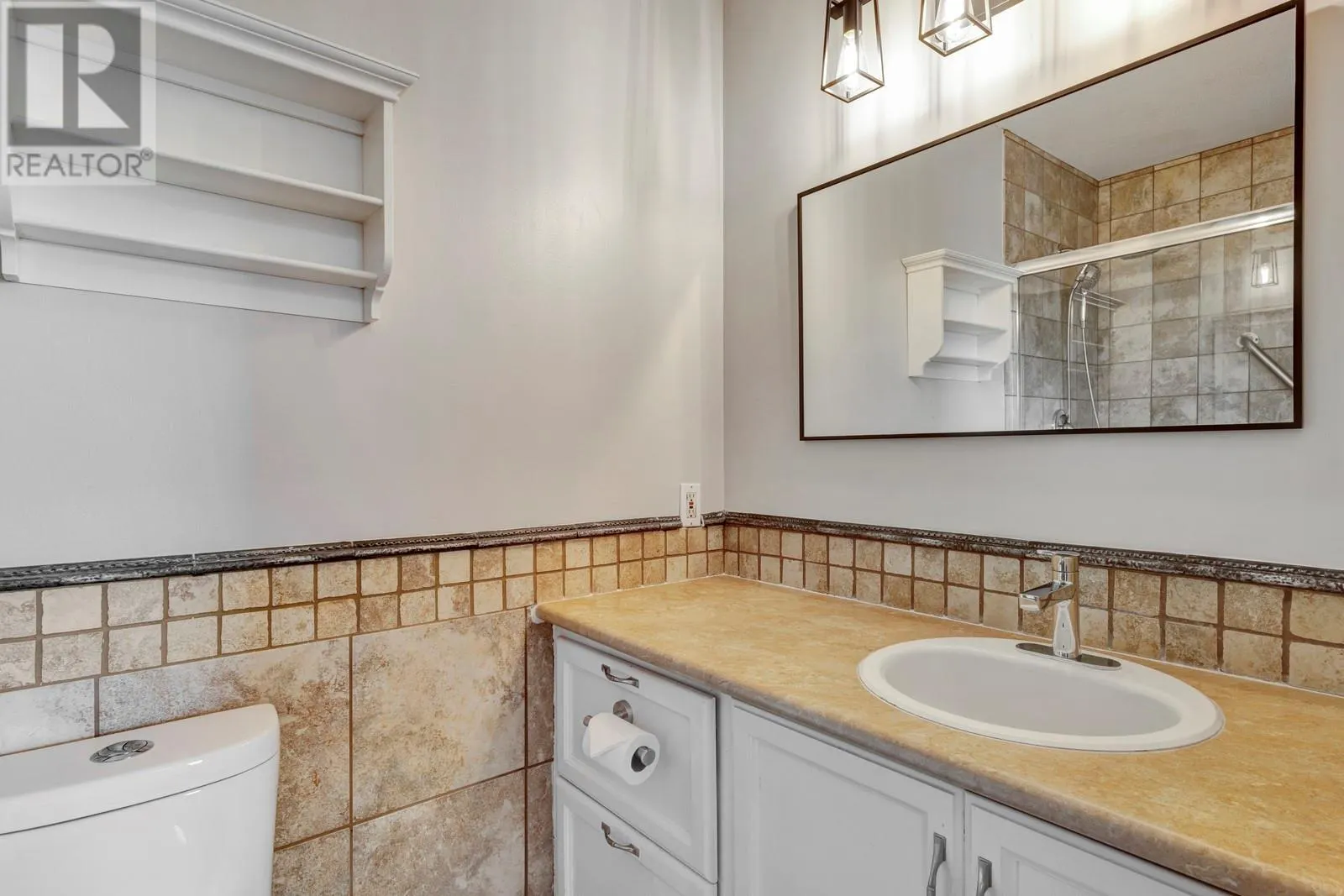 2210 Louie Drive Unit# 6