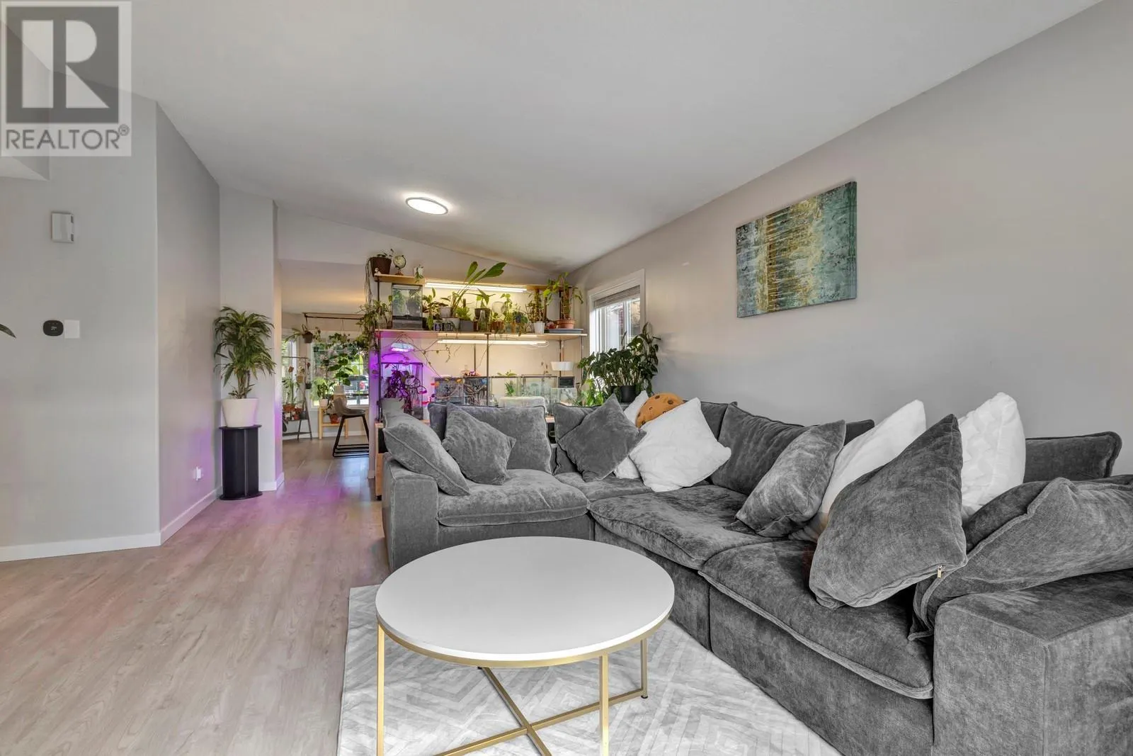 2210 Louie Drive Unit# 6