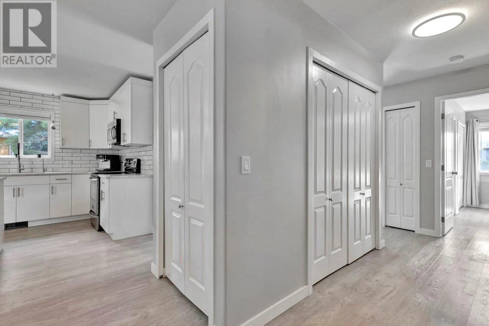 2210 Louie Drive Unit# 6