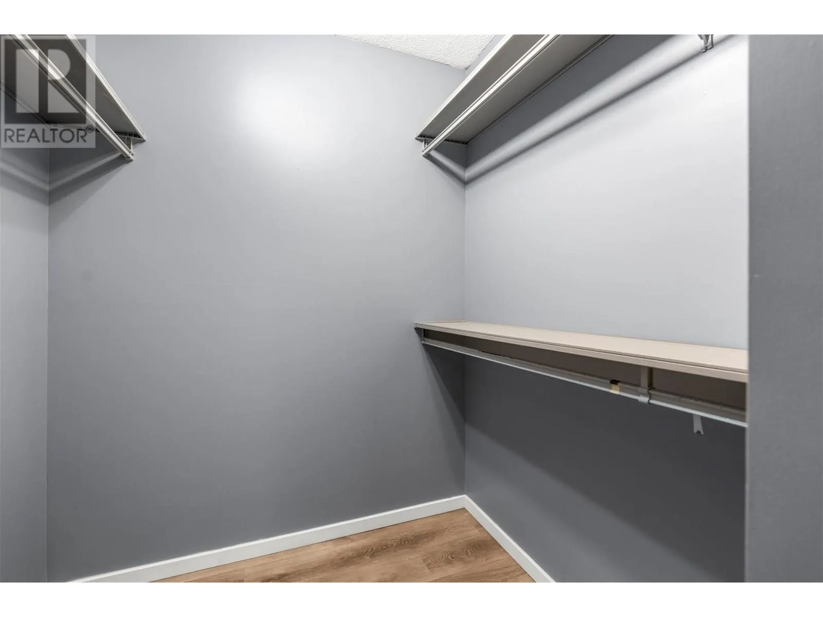 3901 32 Avenue Unit# 414