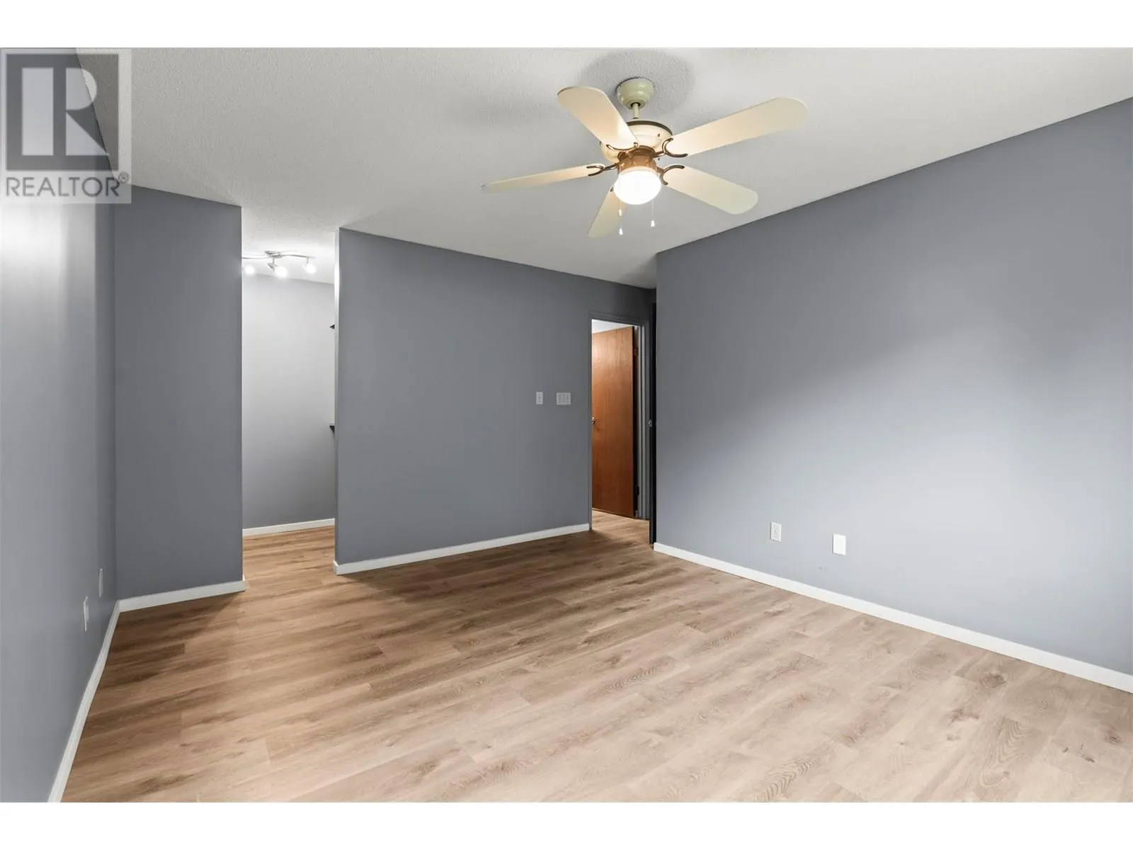 3901 32 Avenue Unit# 414