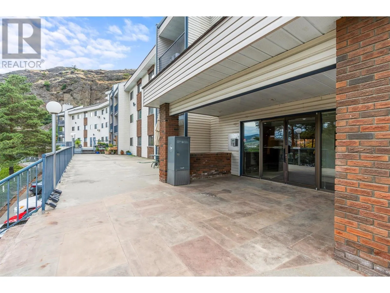 3901 32 Avenue Unit# 414