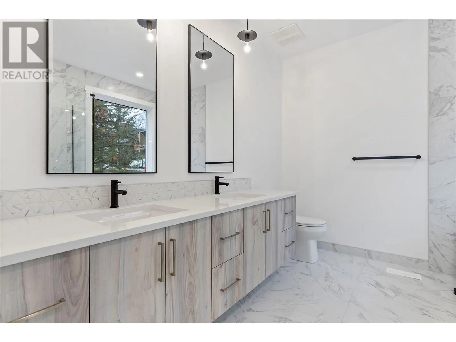 2735 Shannon Lake Road Unit# 210