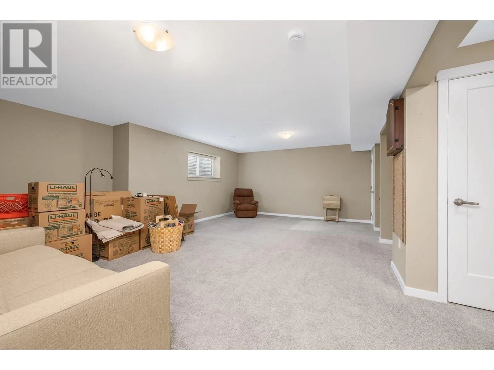2367 Oglow Drive