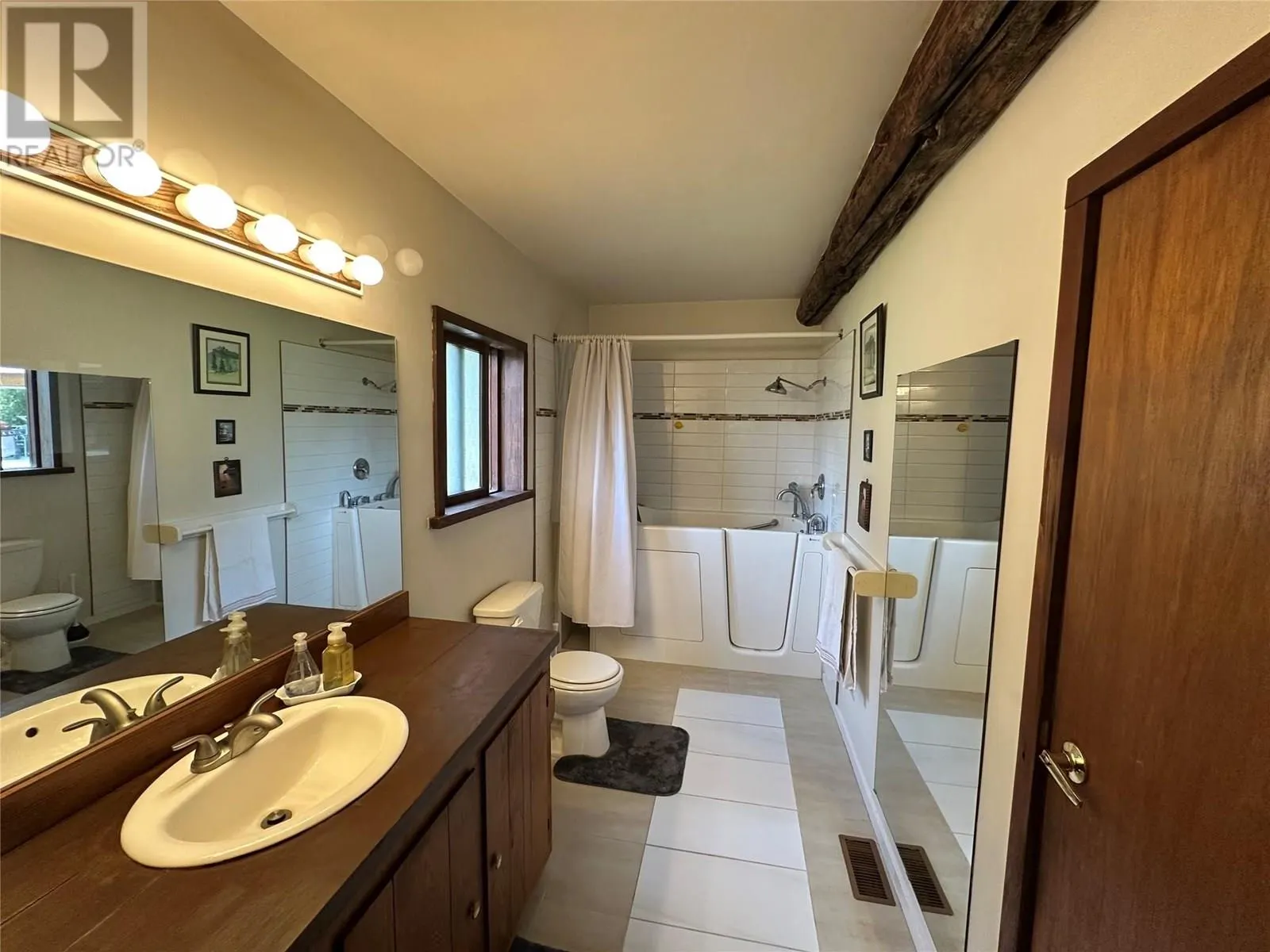 3655 McLean Creek Road