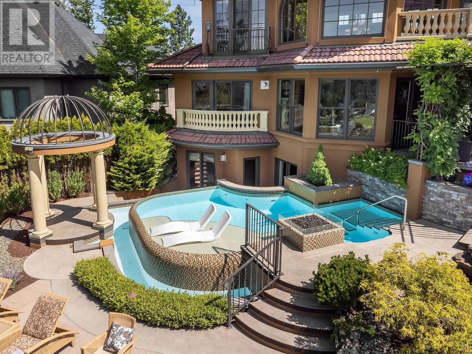 983 Westpoint Drive