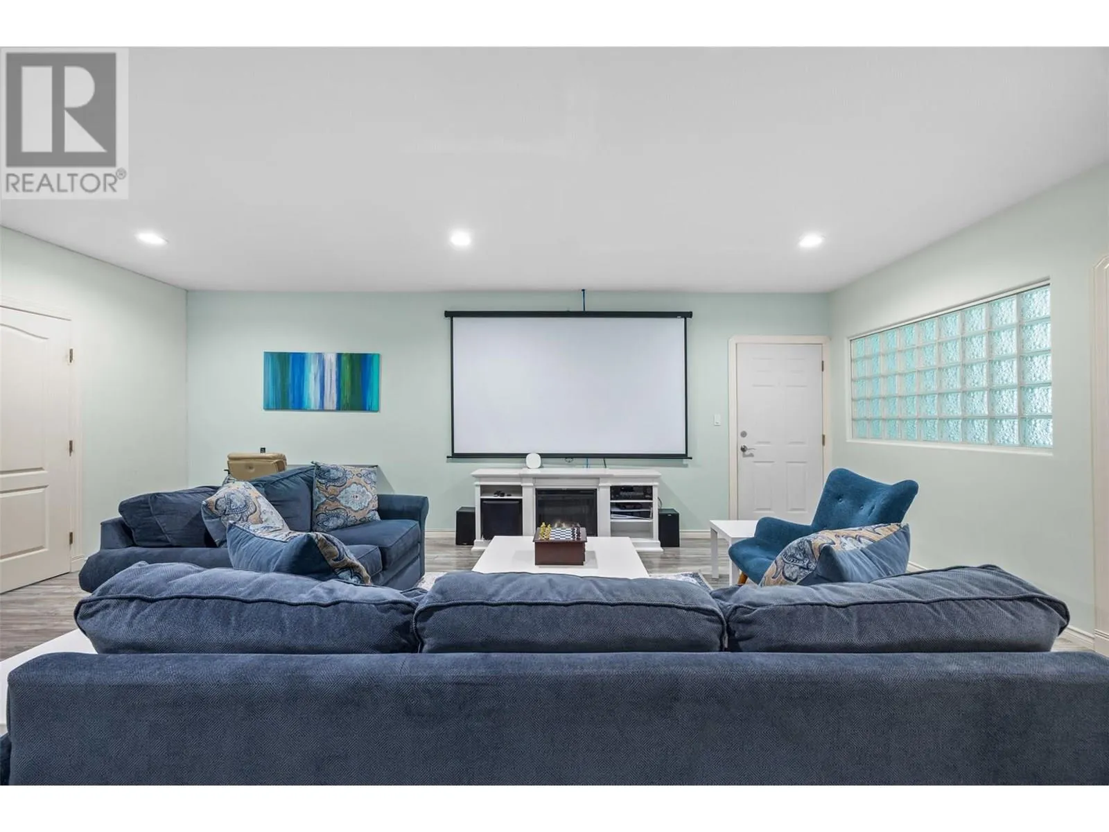 240 Heritage Boulevard