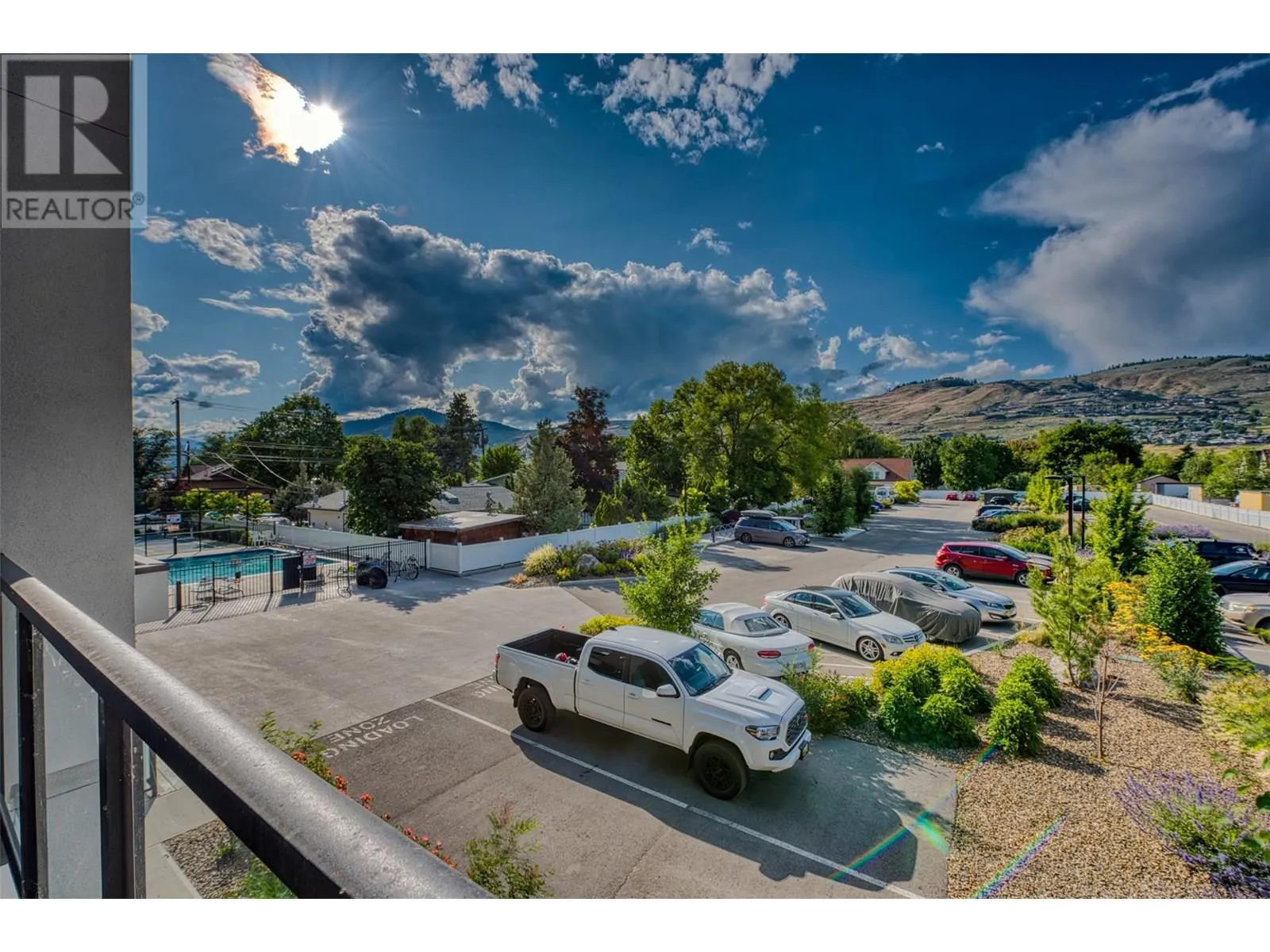 2555 Lakeshore Road Unit# 215