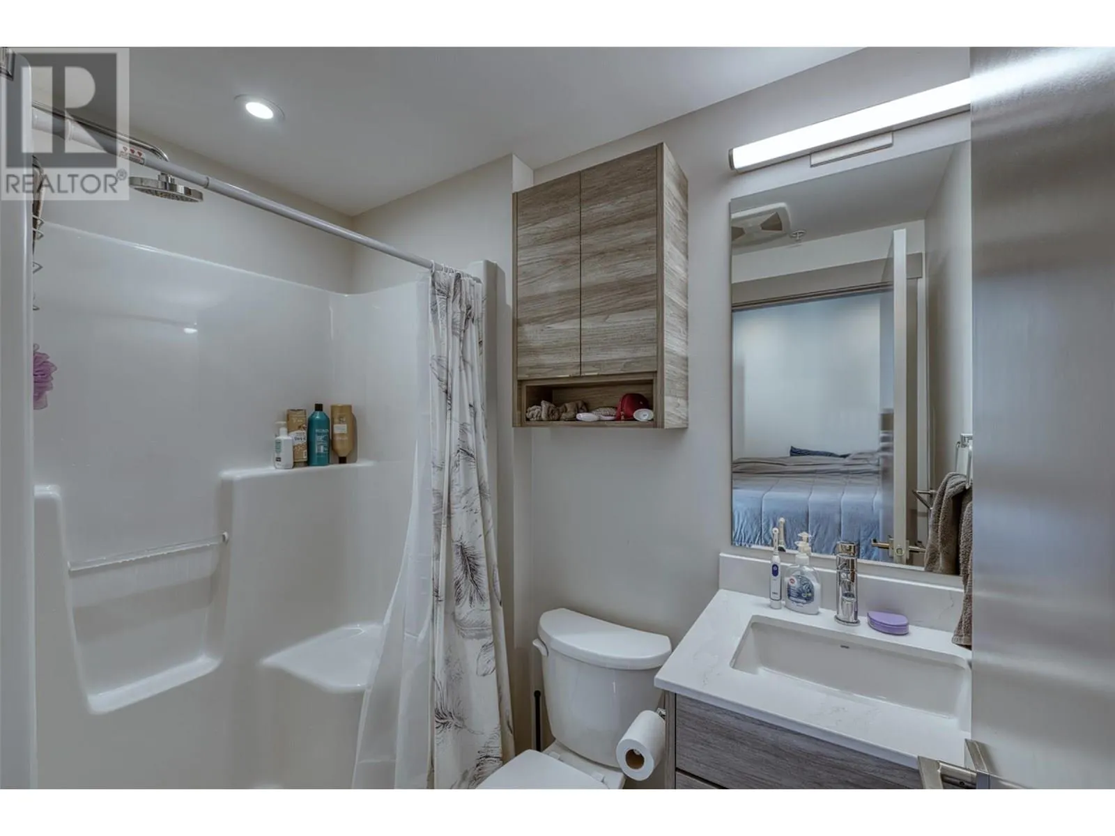 2555 Lakeshore Road Unit# 215