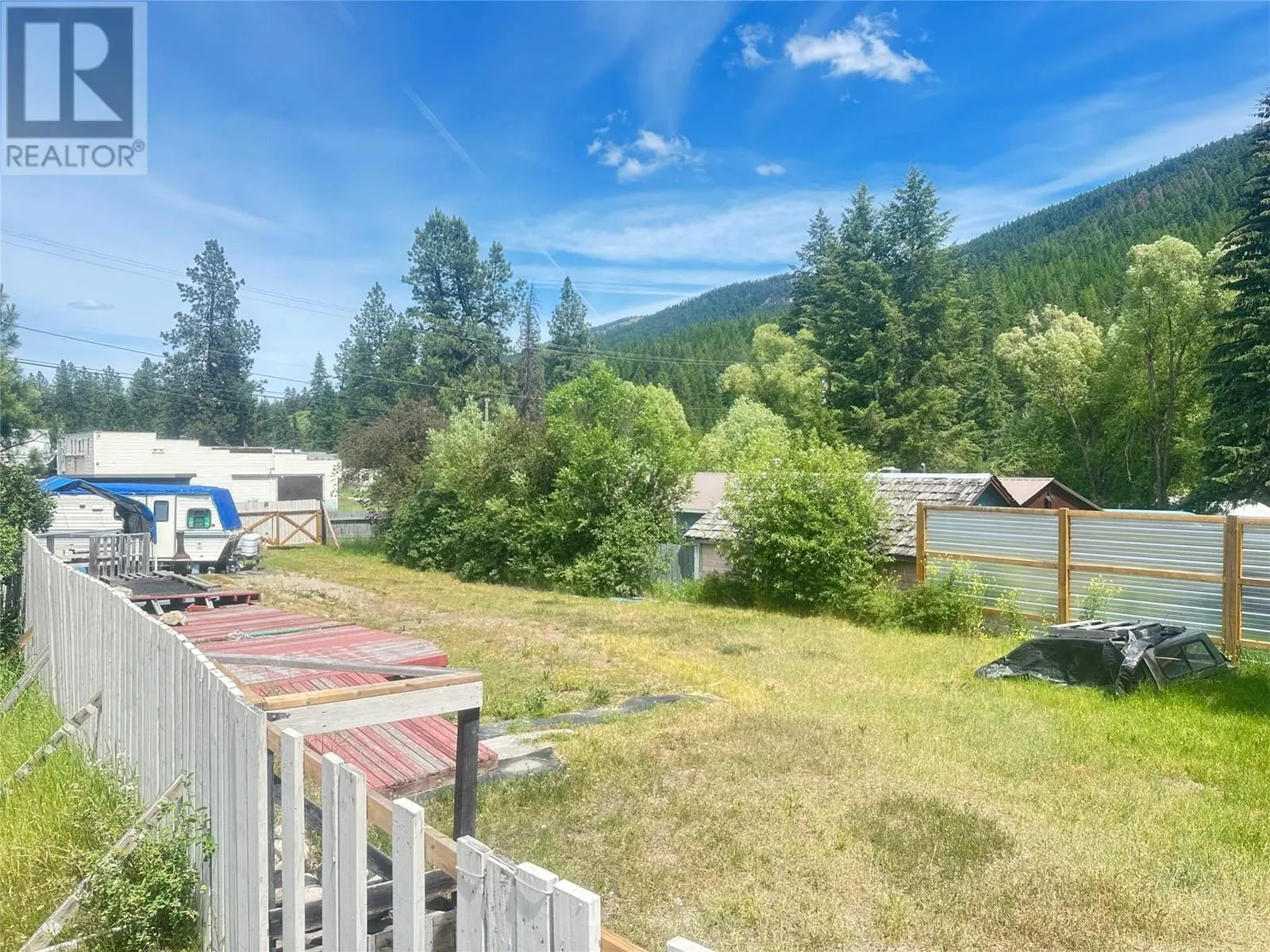 Wallace Mountain Road