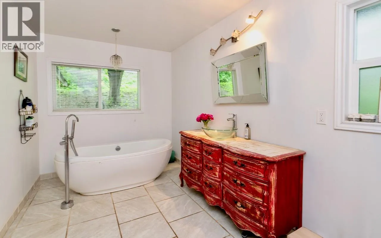 7536 Klondike Trail
