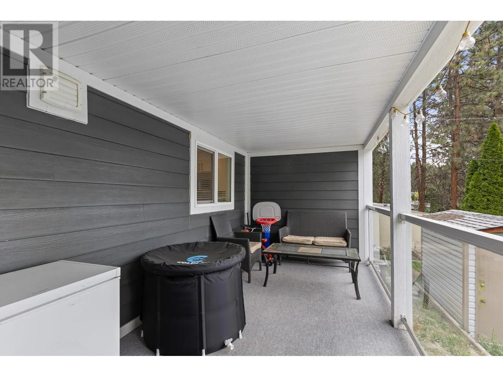 1860 Boucherie Road Unit# 102