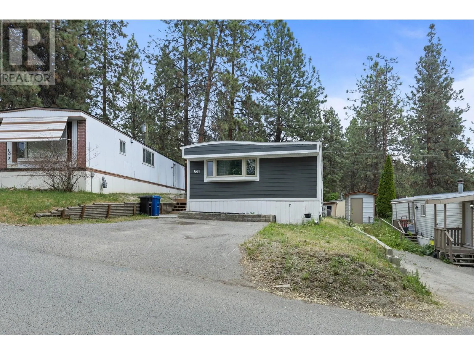 1860 Boucherie Road Unit# 102