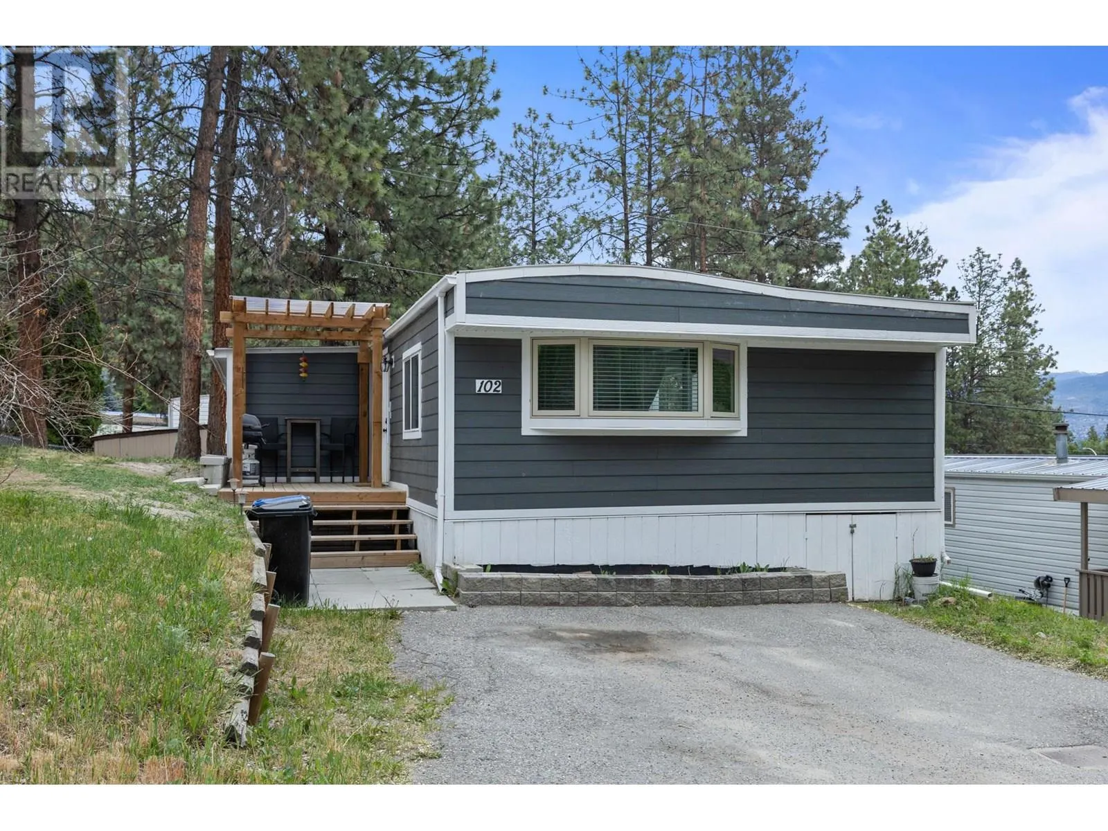 1860 Boucherie Road Unit# 102