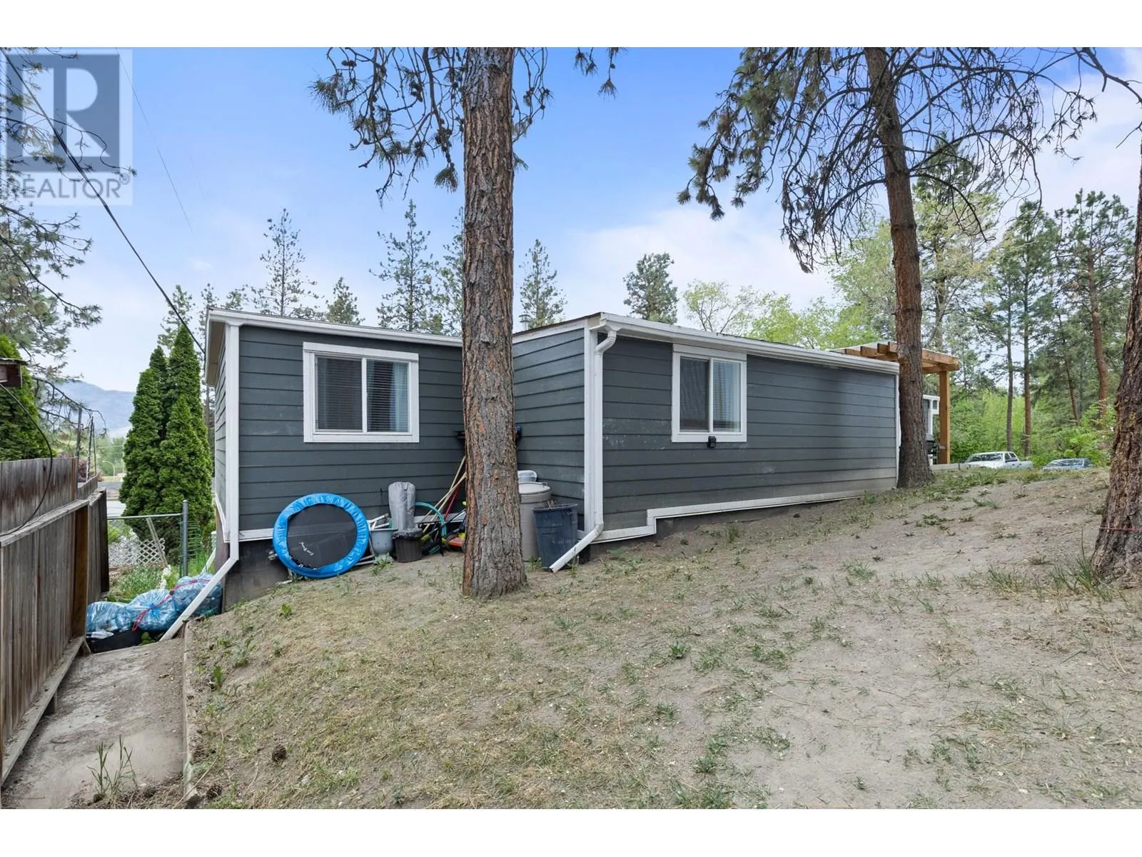 1860 Boucherie Road Unit# 102