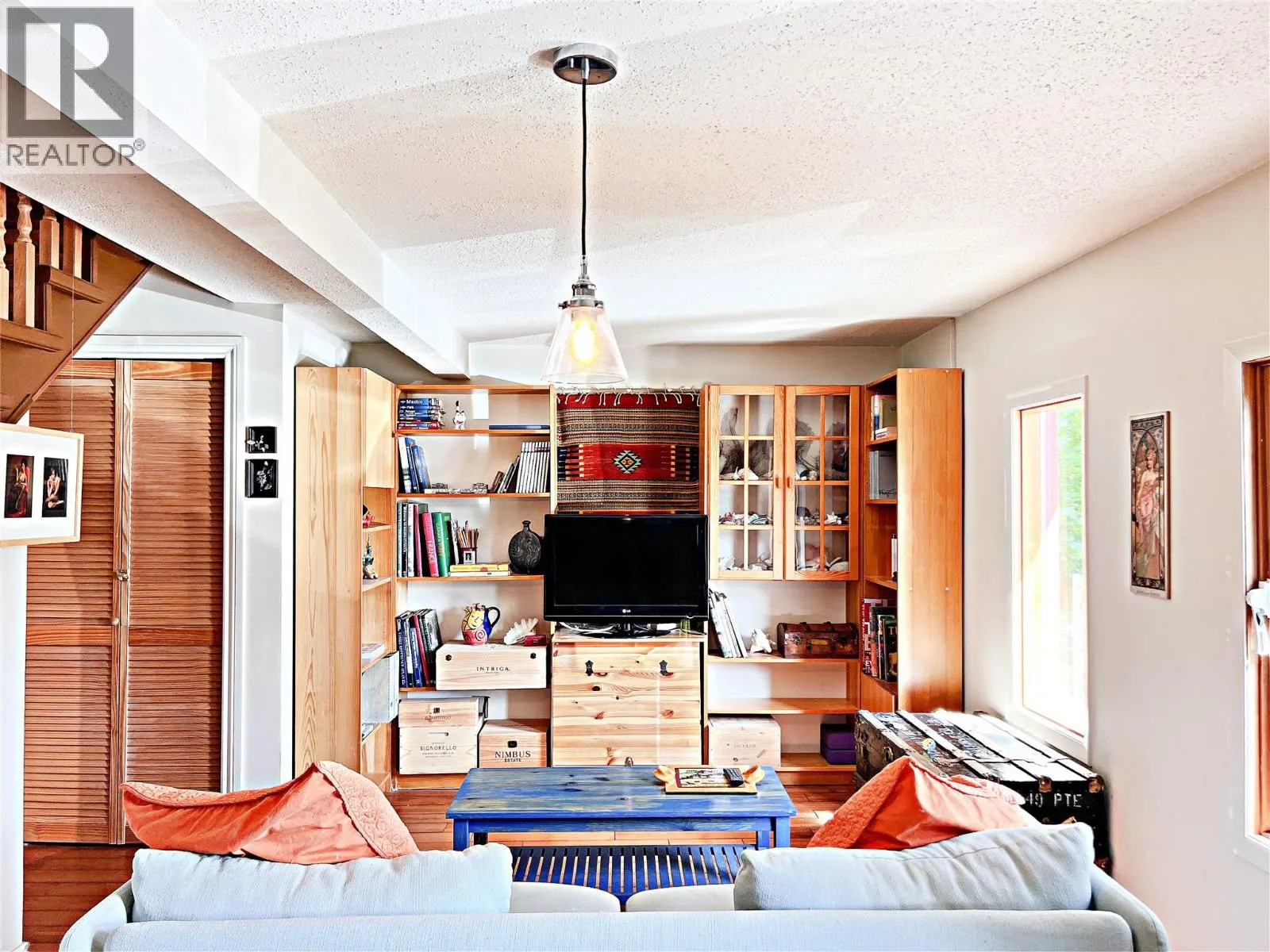 6422 Mack Road