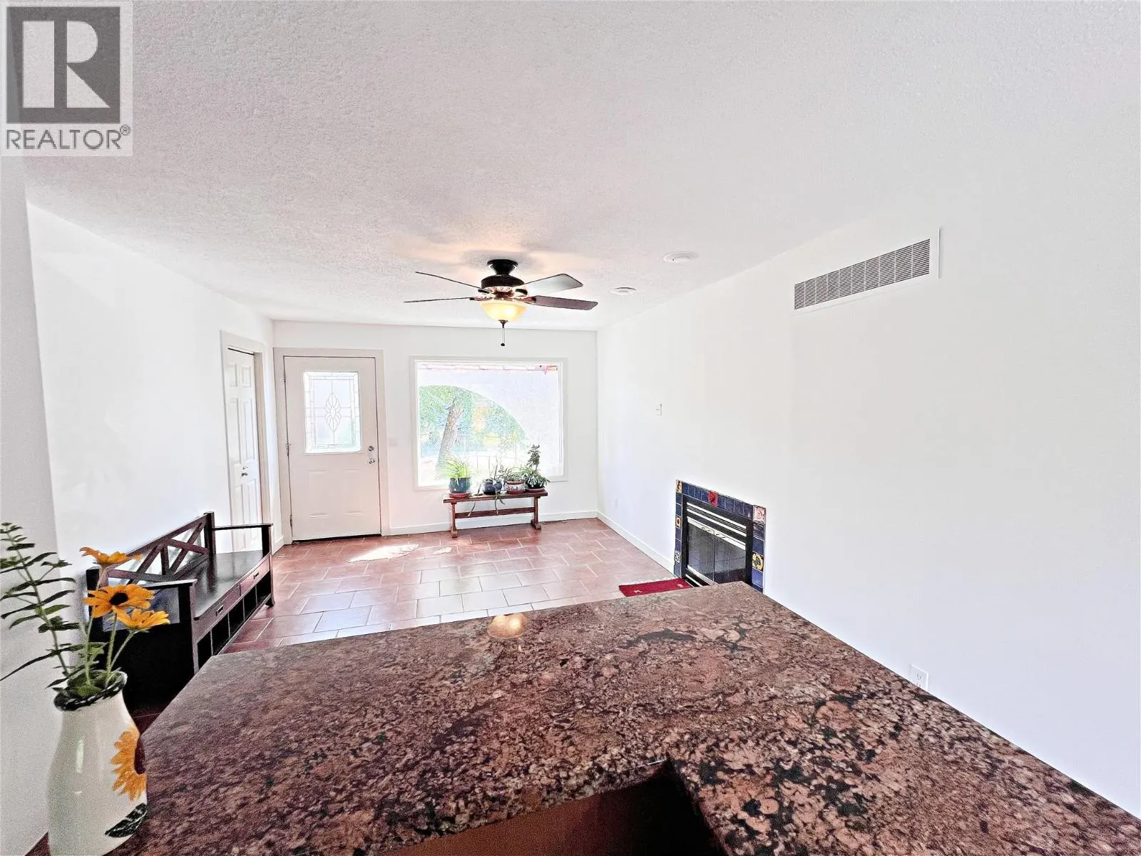 6422 Mack Road