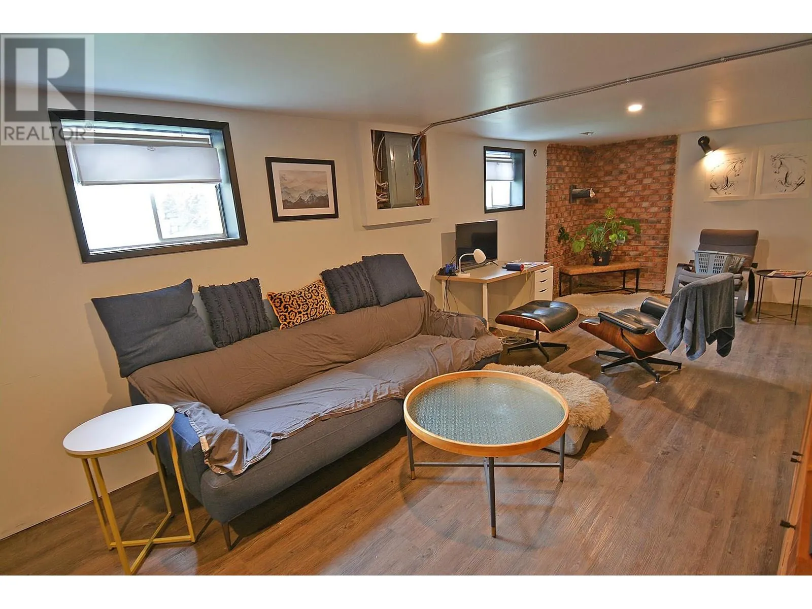 413 SIXTH Street