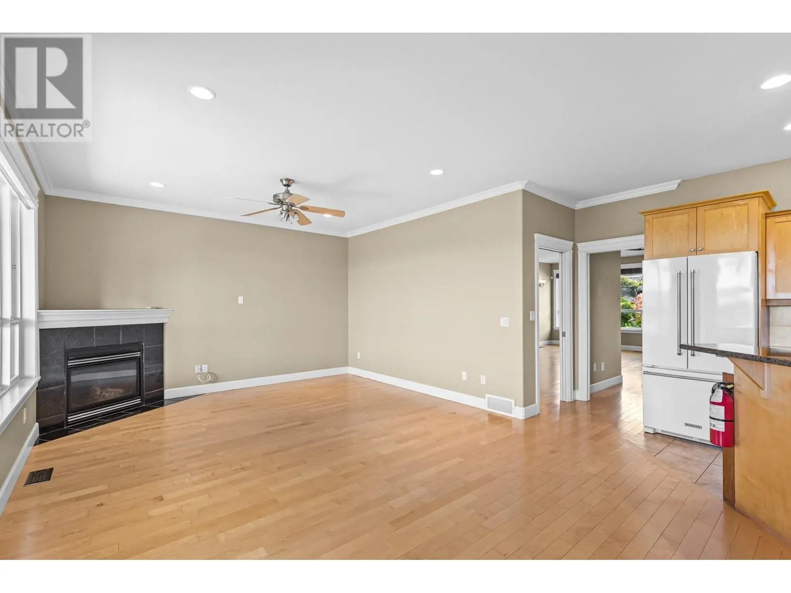 2591 Lake Breeze Court