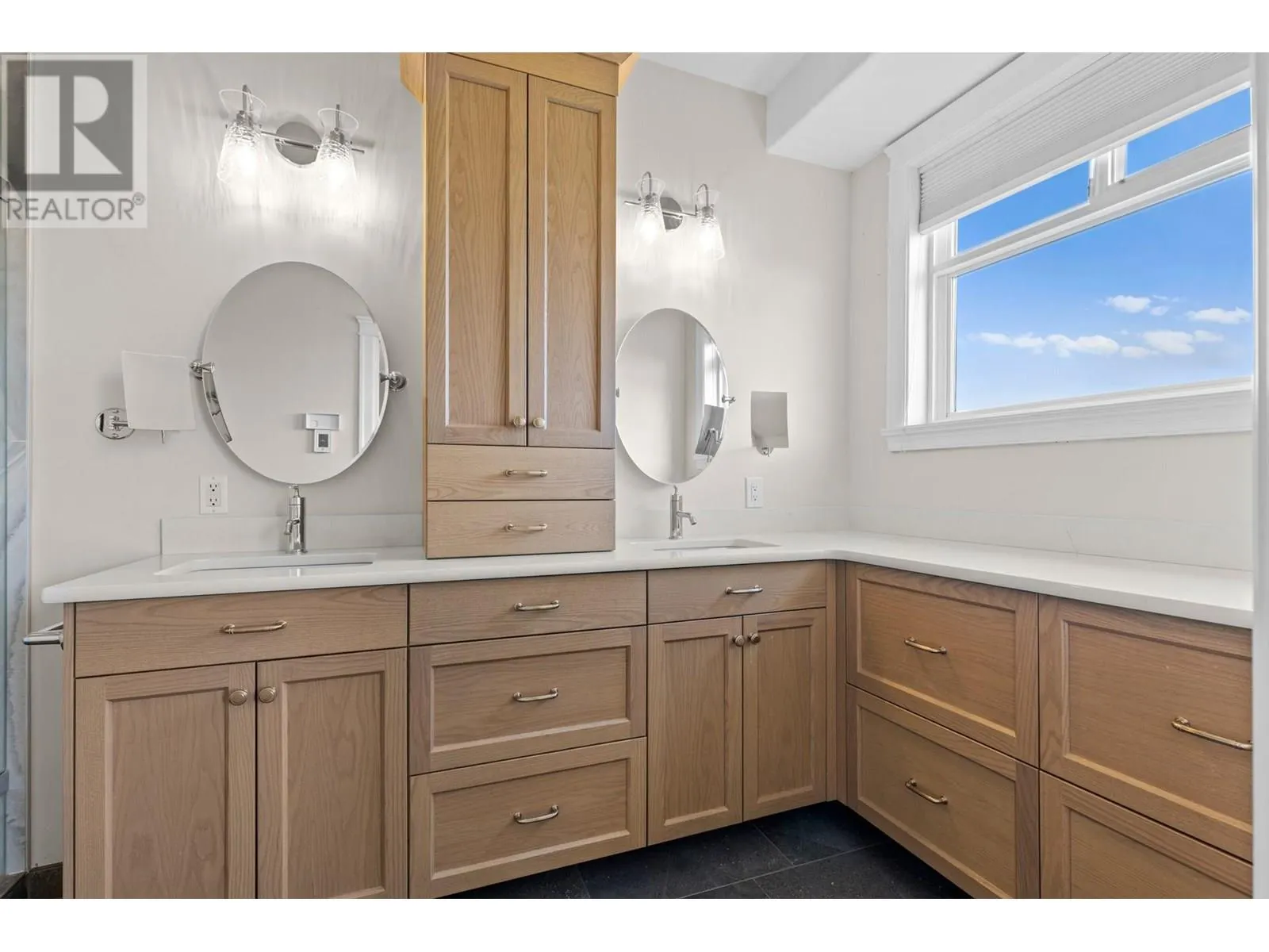 2591 Lake Breeze Court