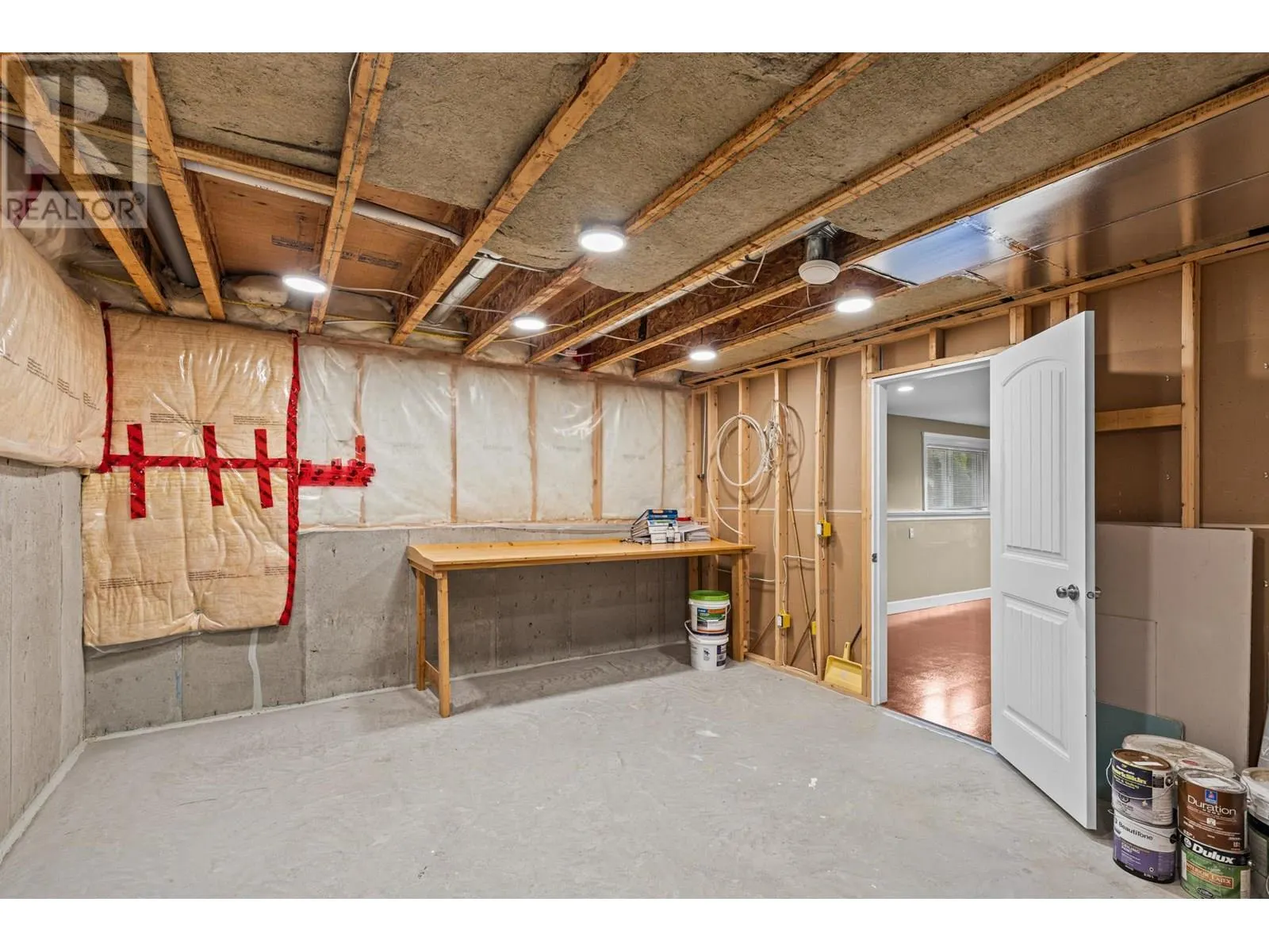 2591 Lake Breeze Court