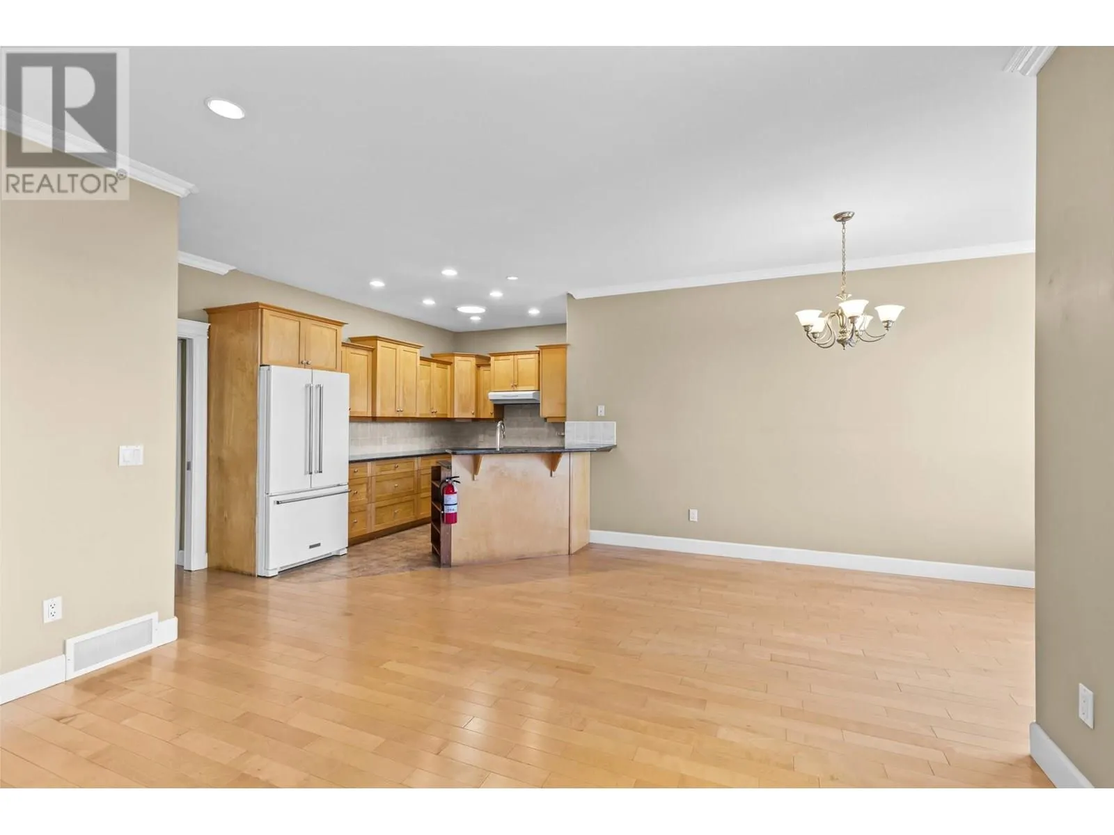 2591 Lake Breeze Court