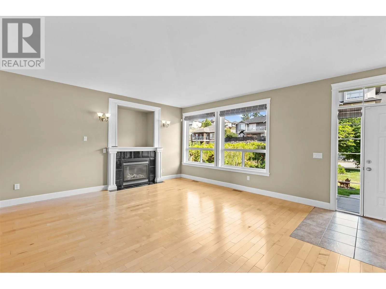 2591 Lake Breeze Court