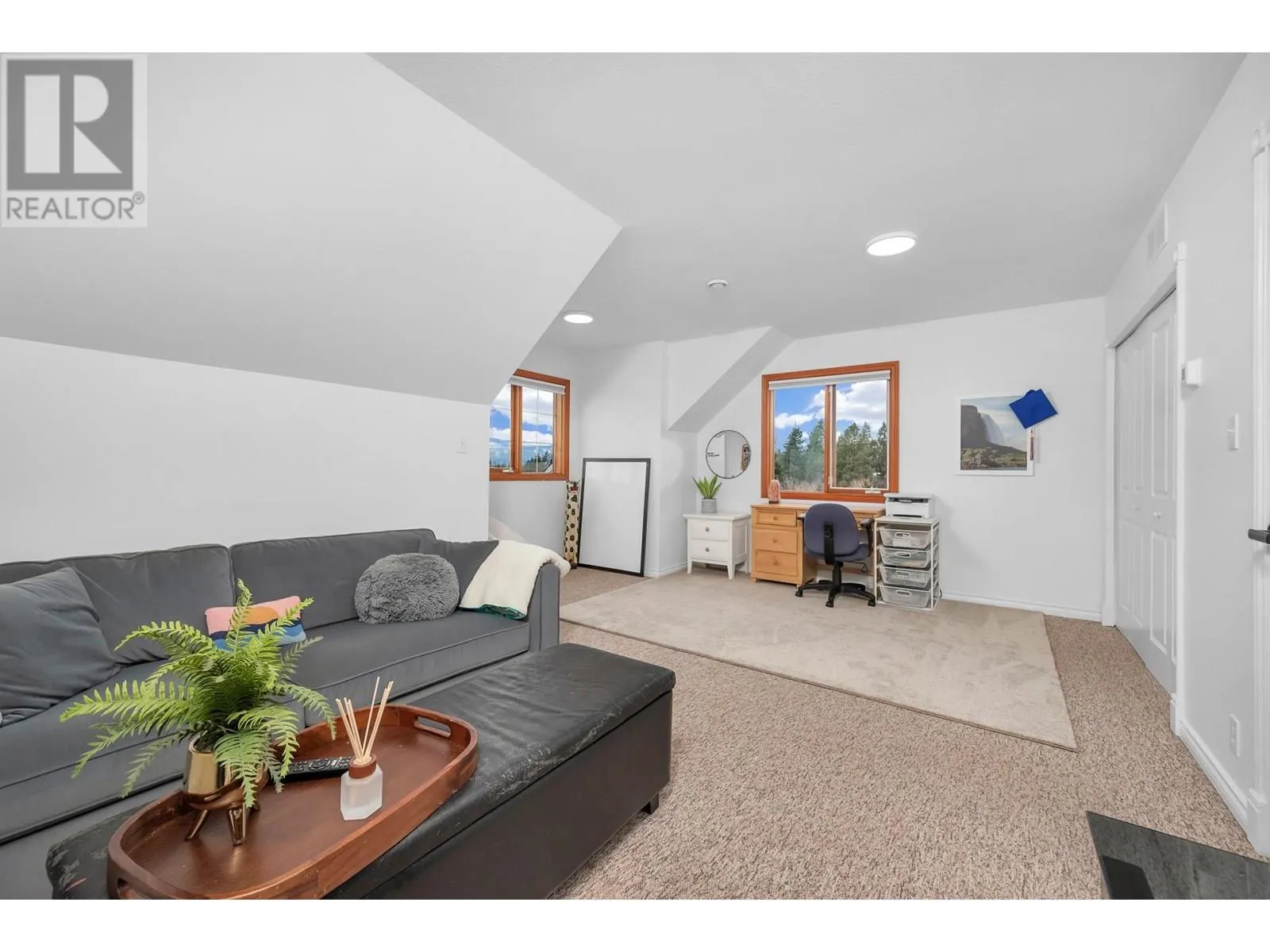 5393 East Vernon Road