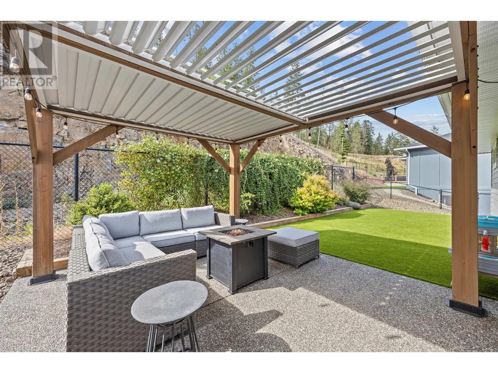 2602 Crown Crest Drive