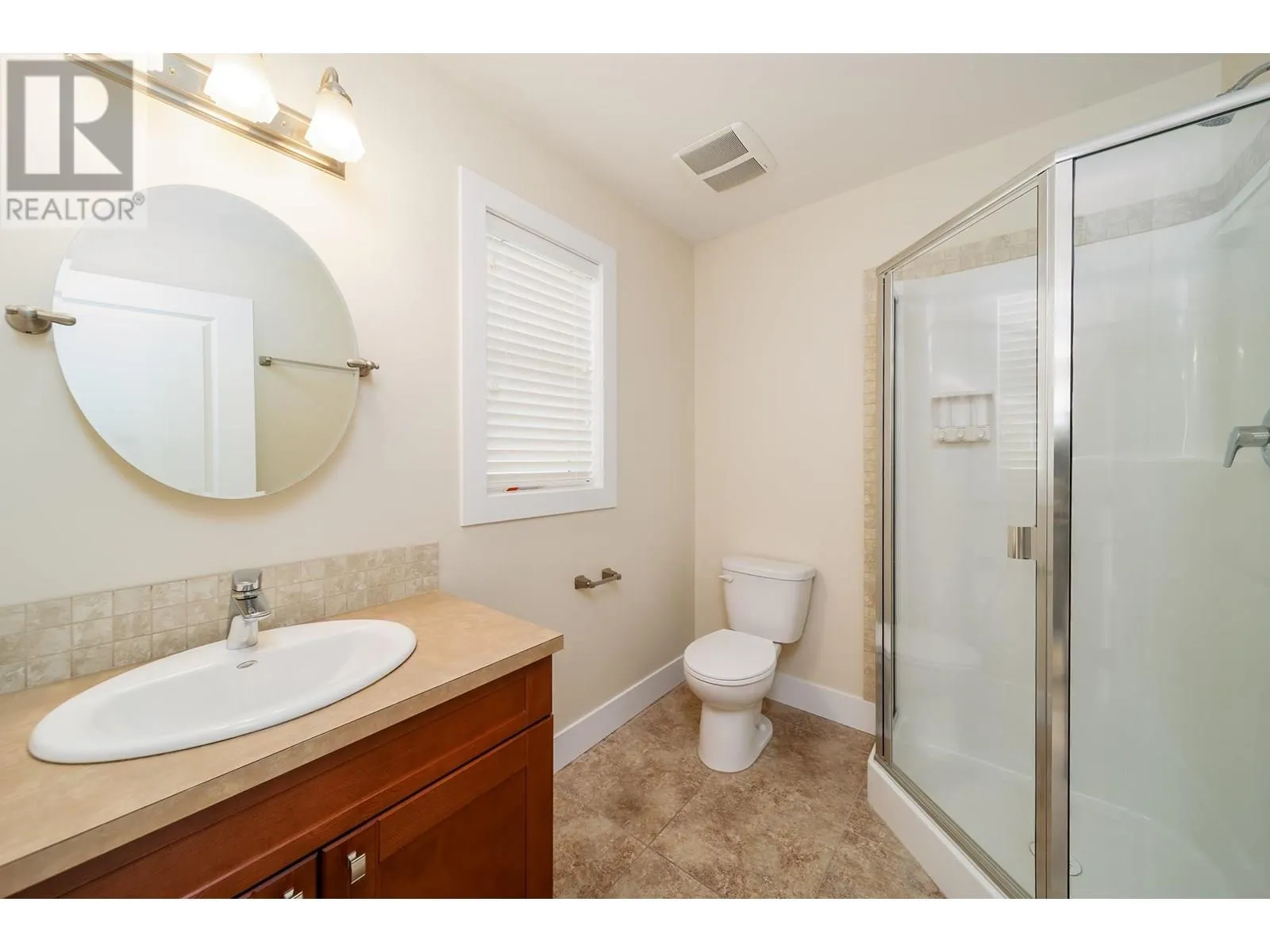 11041 Okanagan Centre Road W