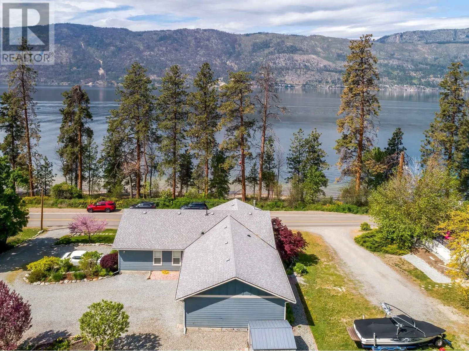 11041 Okanagan Centre Road W