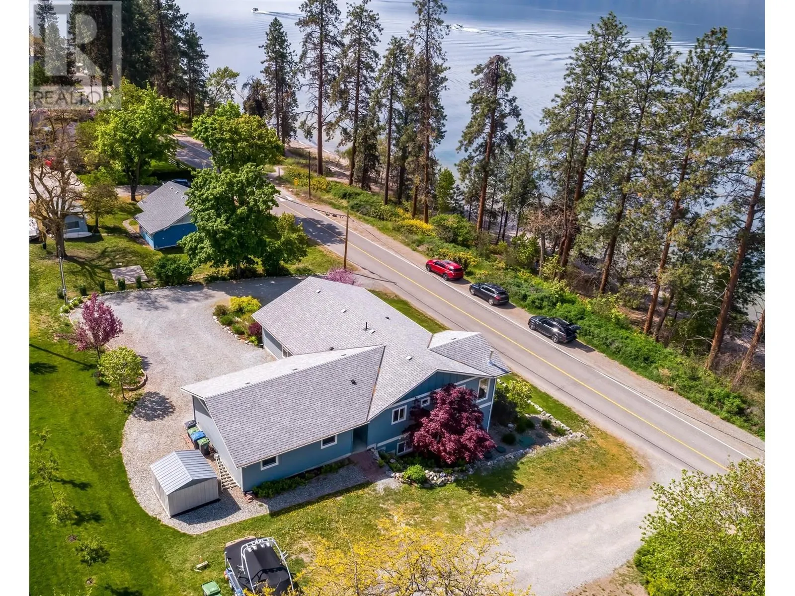 11041 Okanagan Centre Road W