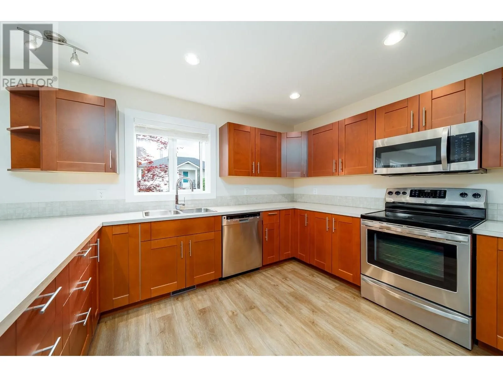 11041 Okanagan Centre Road W