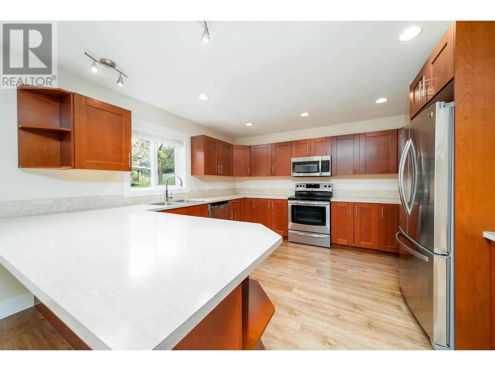 11041 Okanagan Centre Road W
